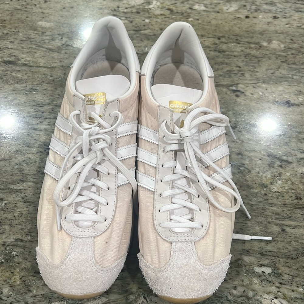 Adidas cream and white retro sneaker. Size M10